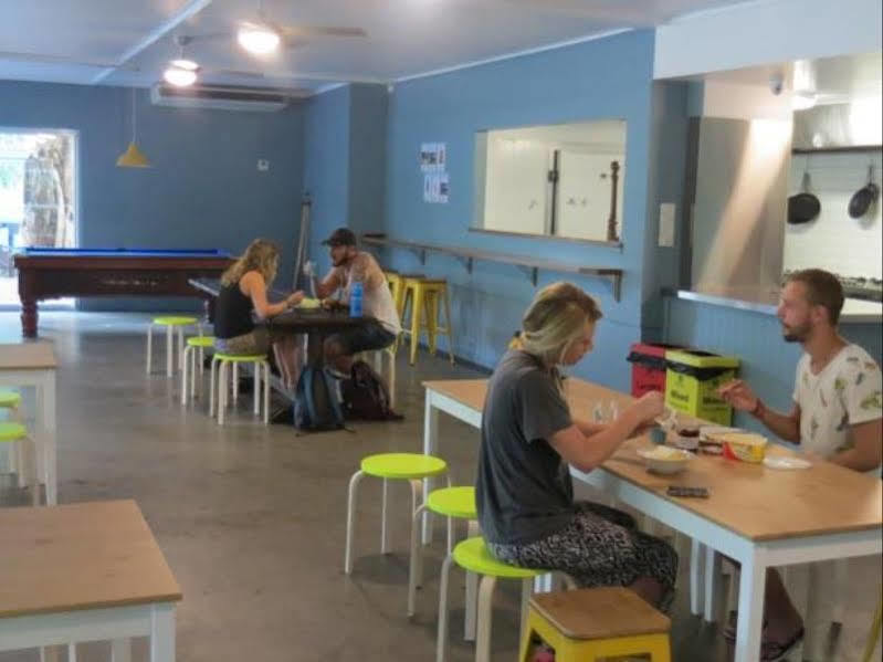 Port Douglas Backpackers Extérieur photo